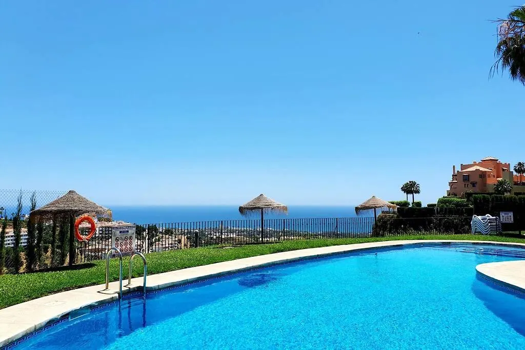 Alcores Seaviews Sitio de Calahonda Apartment