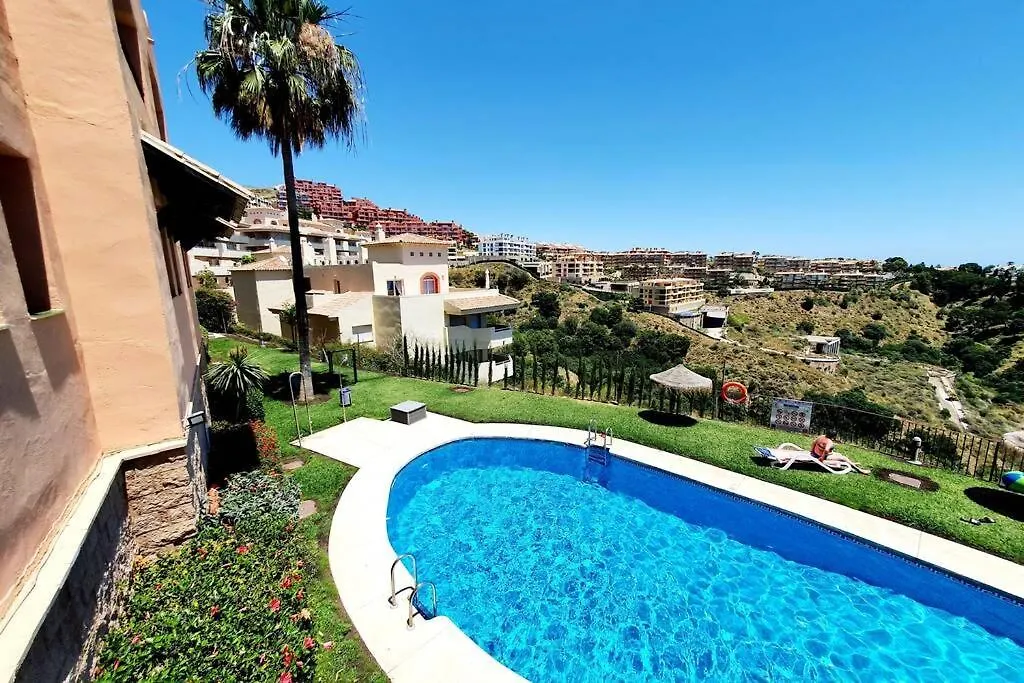 Alcores Seaviews Sitio de Calahonda Apartment